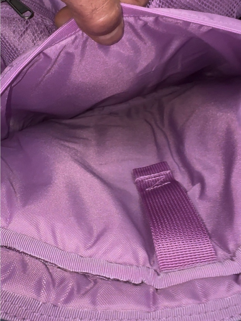 RARE Patagonia Black Hole in Purple 25L - Picture 7 of 10